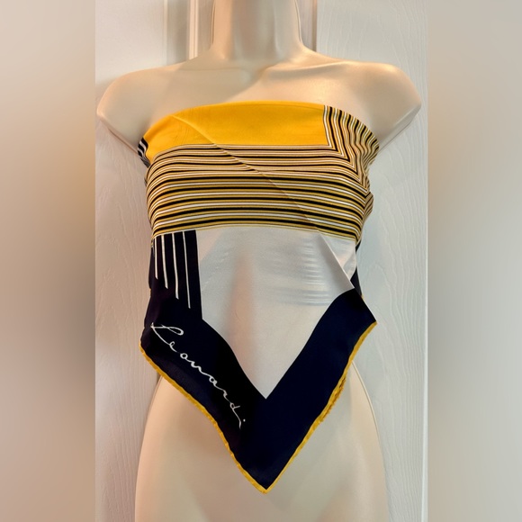 Leonardi Scarf | Excellent pre-owned condition Vintage - Picture 5 of 8